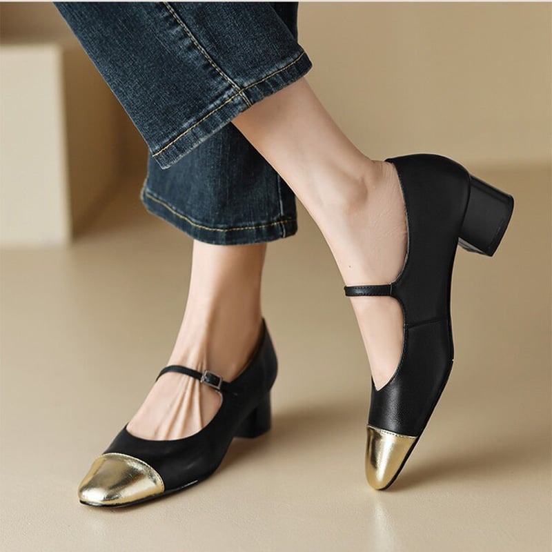 Scarpe Mary Jane con punta arrotondata e tacco a blocco.