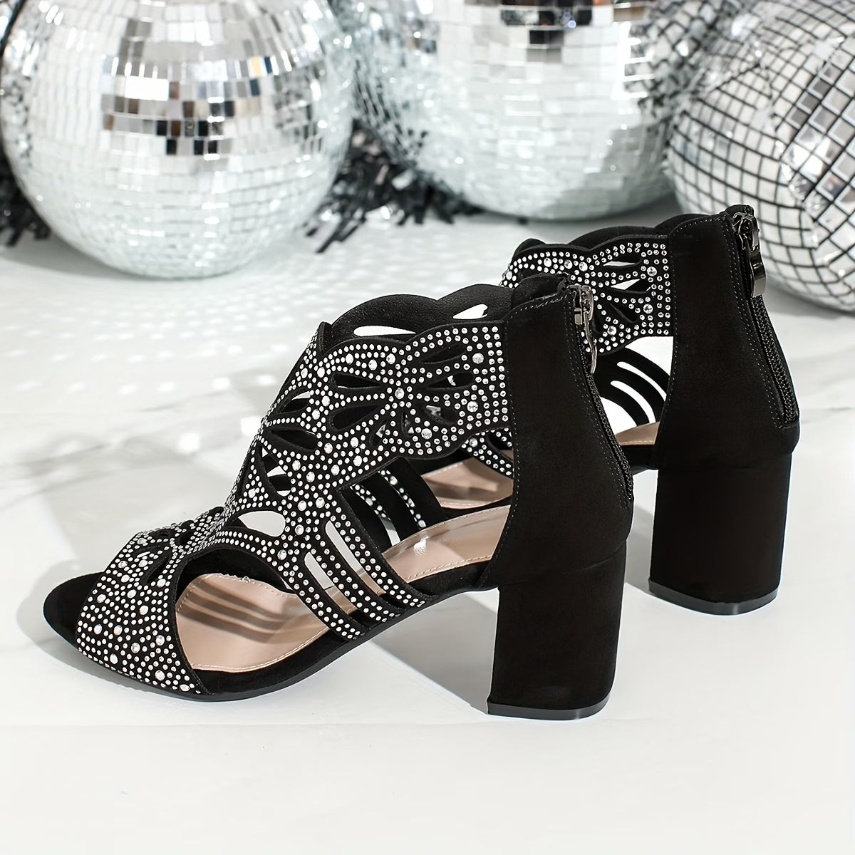 Sandalo black zip effetto luccicante