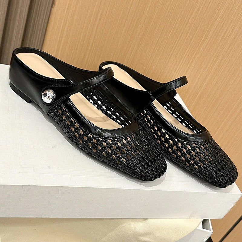 BALLERINE DORY CON CHIUSURA A LACCIO COMODA E MINI TACCHI POSTERIORI